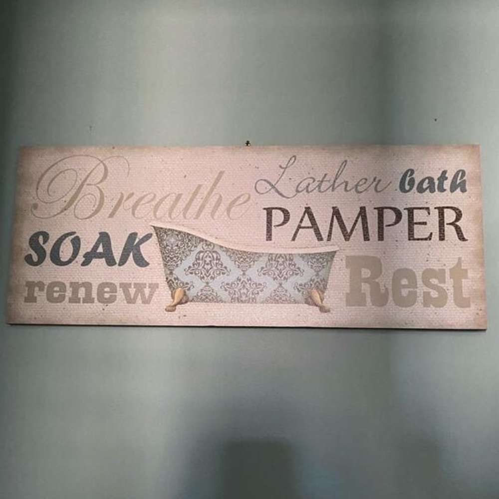 Bathroom sign decor